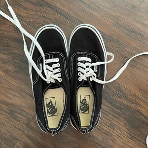Vans classic authentic shoe, black, w8.5